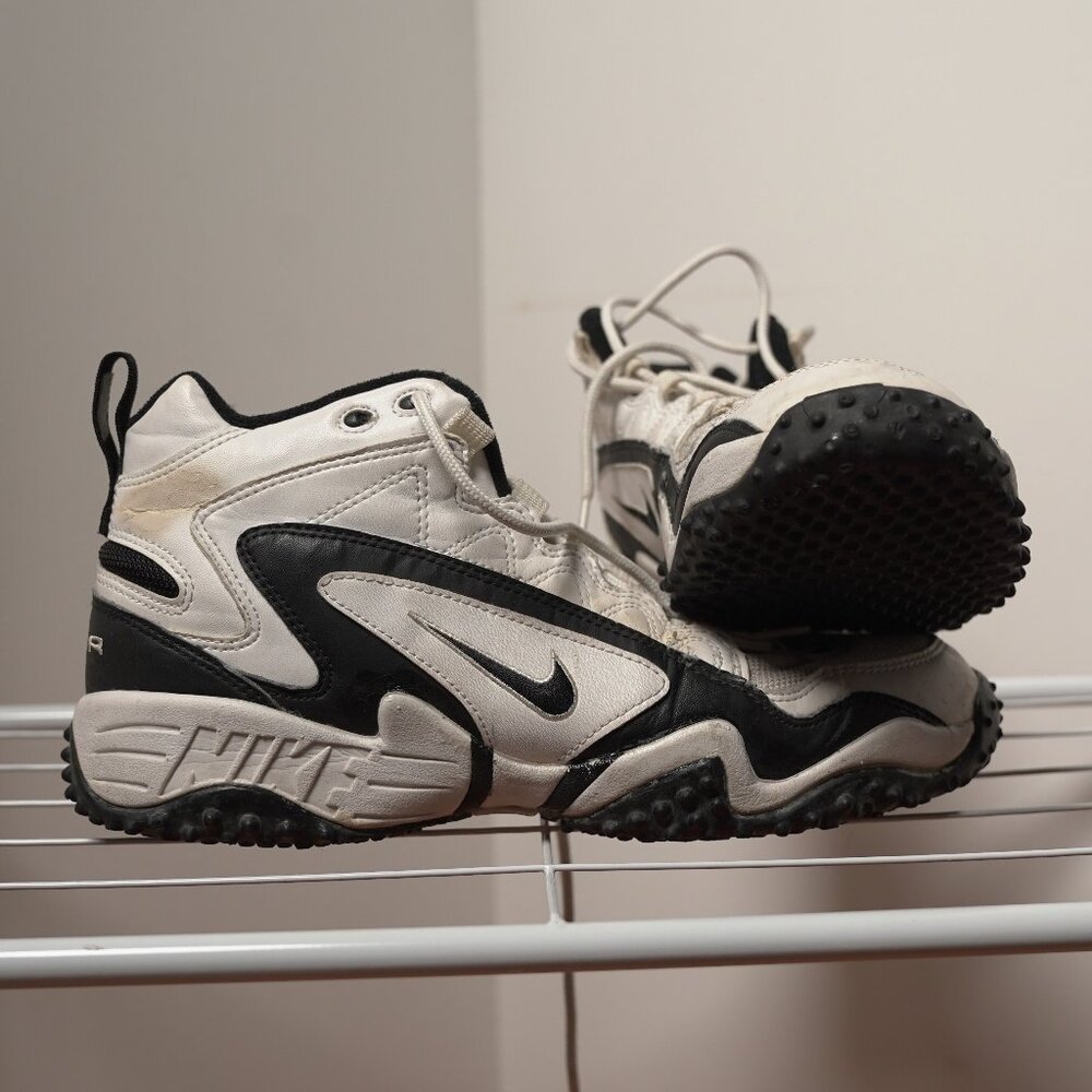 Nike Air Zoom Retro Sneakers